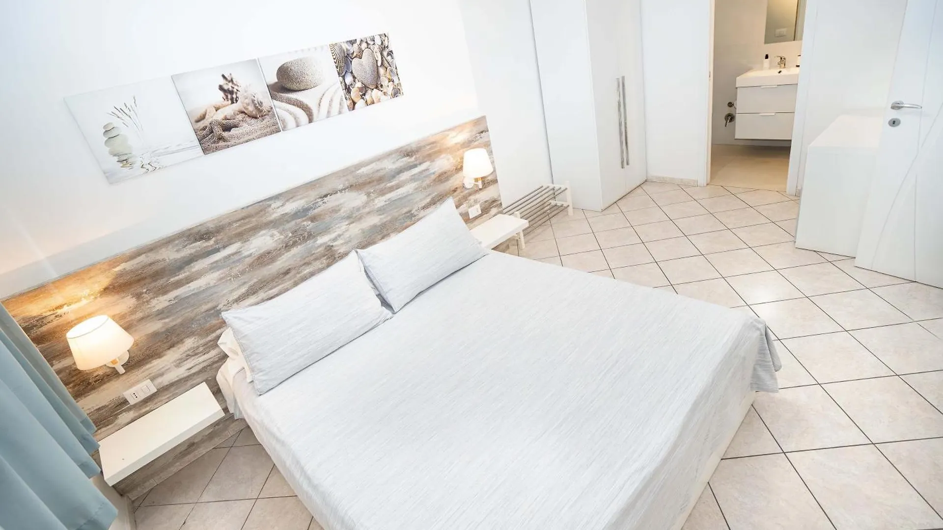 Taormina Beach House Mazzeo 0*,  Italy